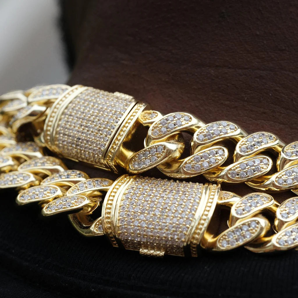 BOX CLASP ICED CUBAN LINK CHAIN 19MM