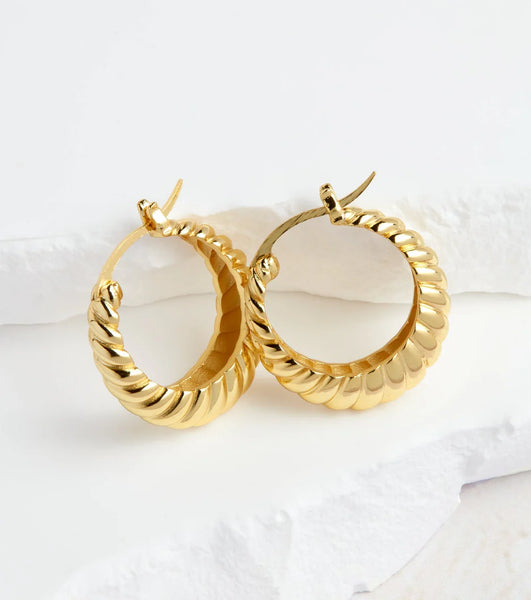 Chunky Croissant Hoop Earrings (Gold)