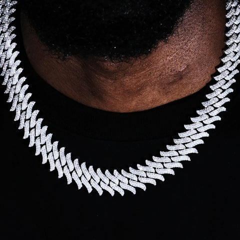 SPIKED ICED CUBAN CHAIN 20MM