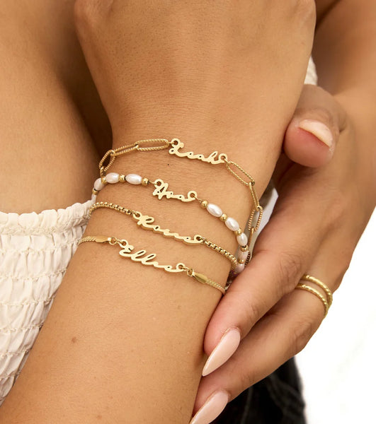 Mini Signature Name Bracelet (Gold)