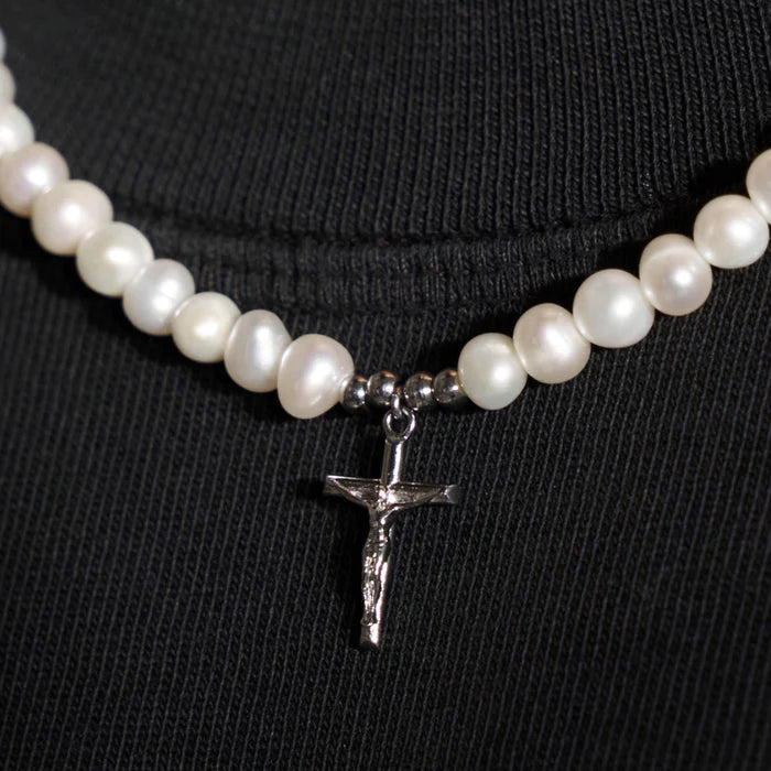 CRUCIFIX REAL PEARL NECKLACE (SILVER)