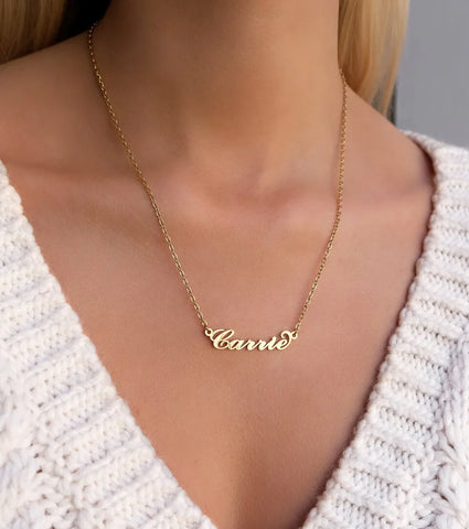 Carrie Name Necklace (Gold)