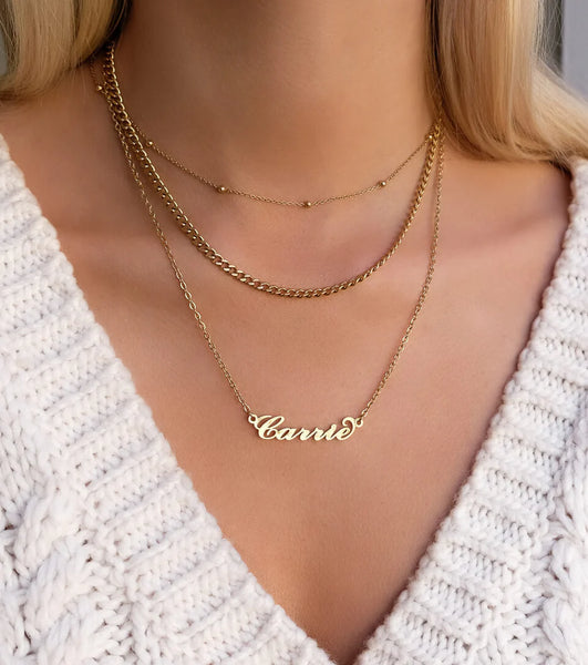 Carrie Name Necklace (Gold)