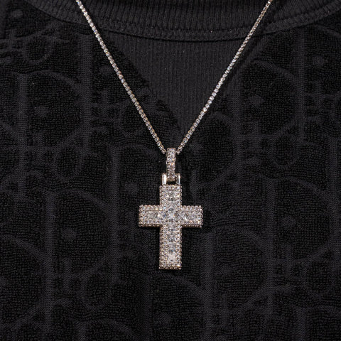 BAGUETTE MOISSANITE CROSS PENDANT - 925 SILVER - D COLOUR - VVS1