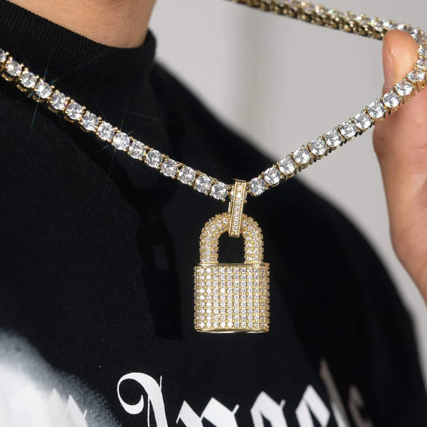 DIAMOND LOCK PENDANT - GOLD