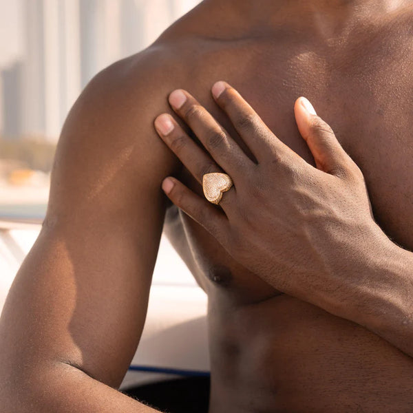 ICED HEART RING - GOLD