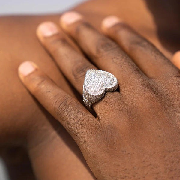 ICED HEART RING - WHITE GOLD