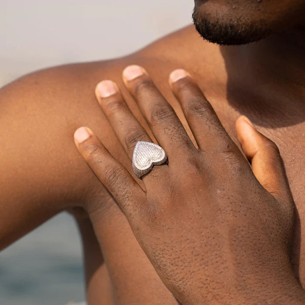 ICED HEART RING - WHITE GOLD