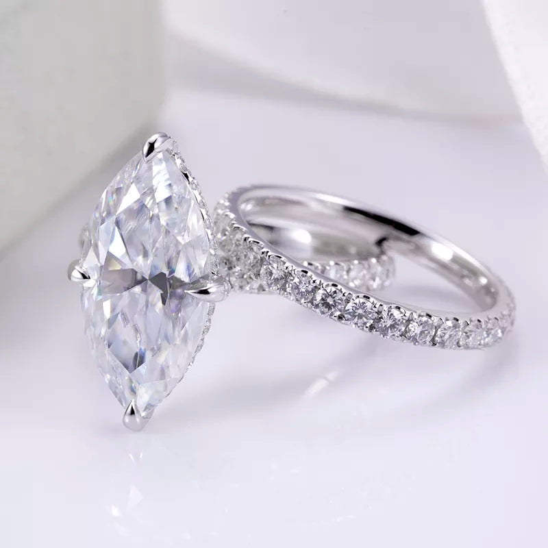 Round Cut Lab Diamond Halo Engagement Ring Style