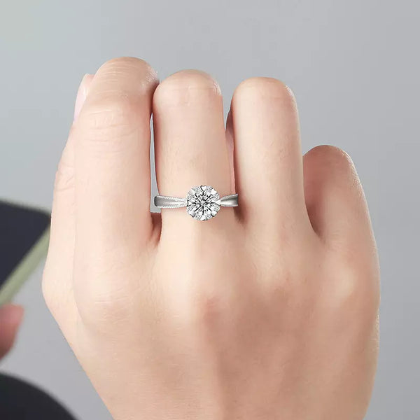 18k White Gold Engagement Diamond Ring