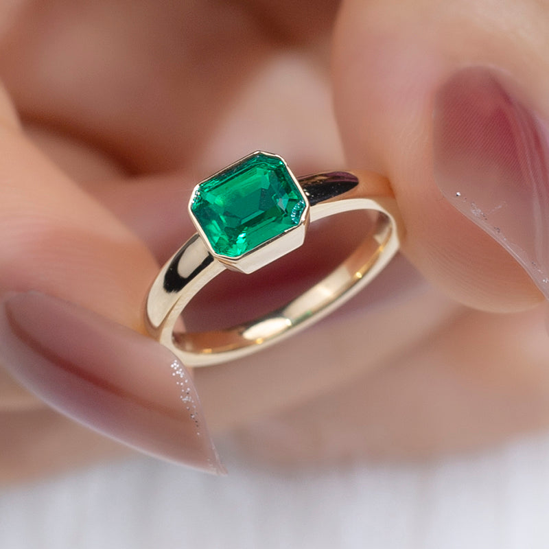 18k Gold 1 Carat Emerald Ring