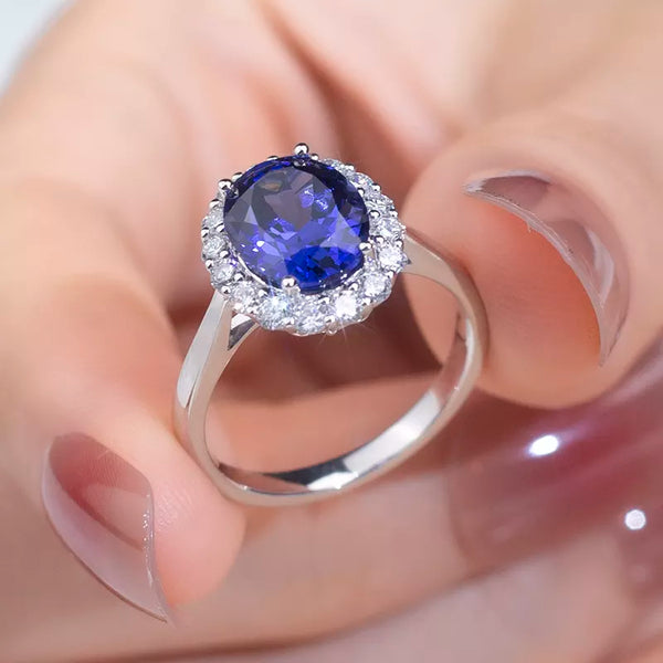 18k Gold Lab-Grown Sapphire Classic Diamond Diana Ring