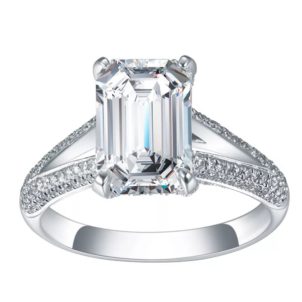 18K Gold Emerald Cut Diamond Engagement Ring