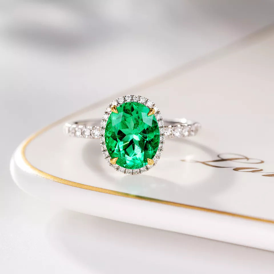 Vintage Engagement Ring Natural White Diamond Oval Emerald Gemstone 18k Gold