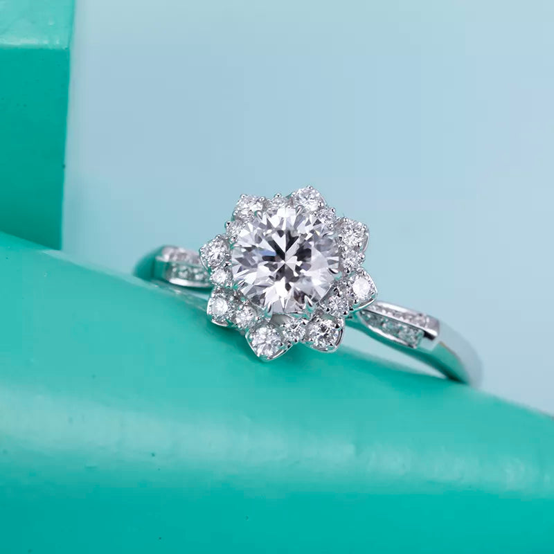 18k White Gold Flower Lab Grown Diamond Engagement Ring