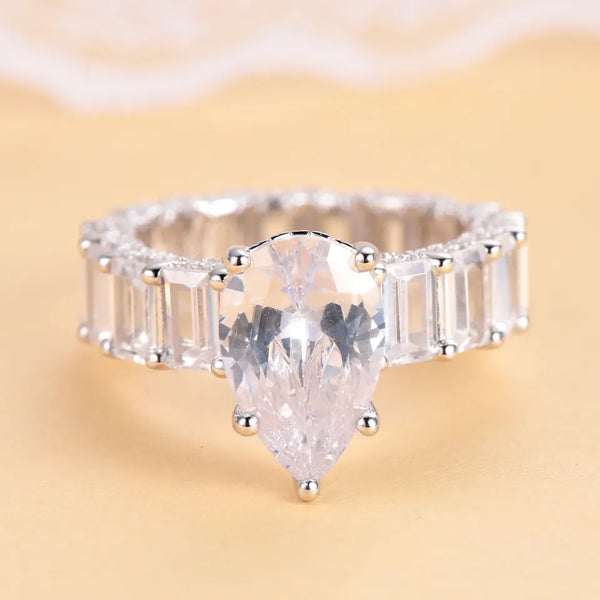 S925 Sterling Silver Pear Cut Zirconia Ring