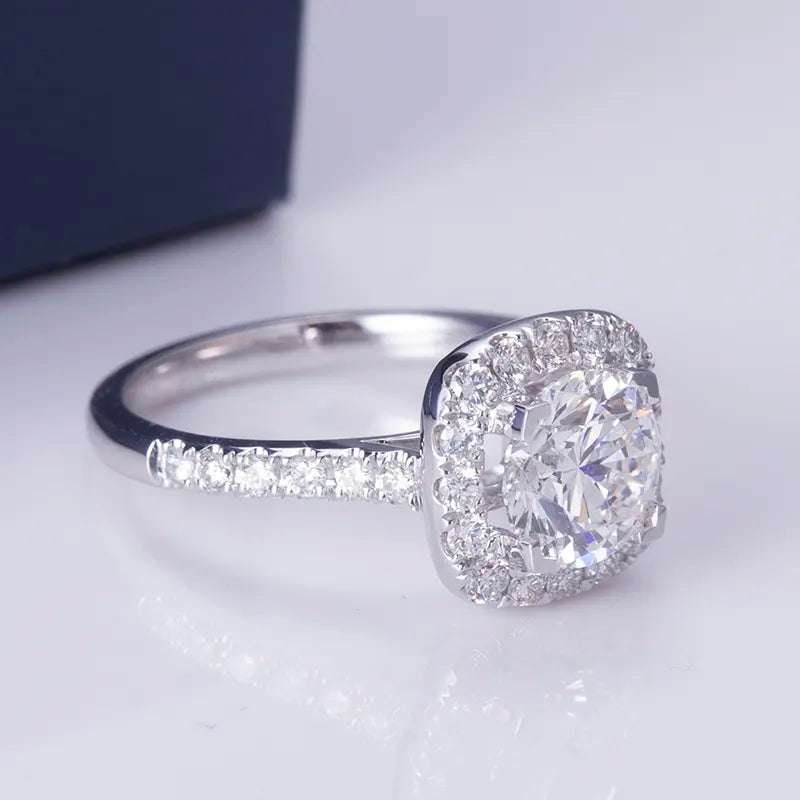 18k Gold 1Ct Halo Diamond Ring