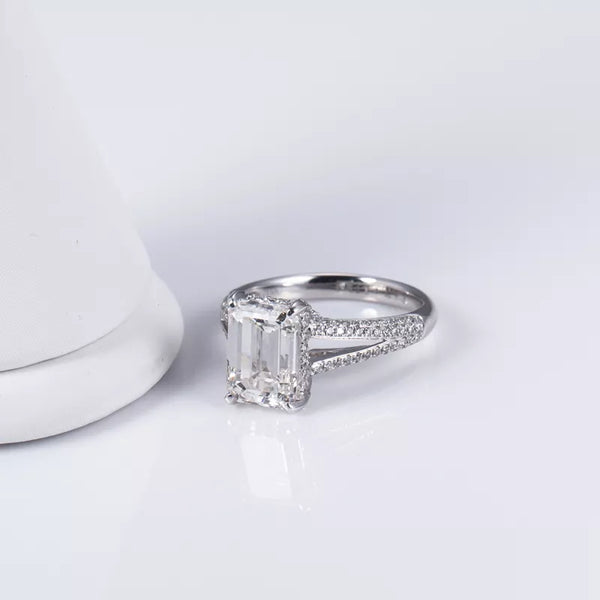 18K Gold Emerald Cut Diamond Engagement Ring