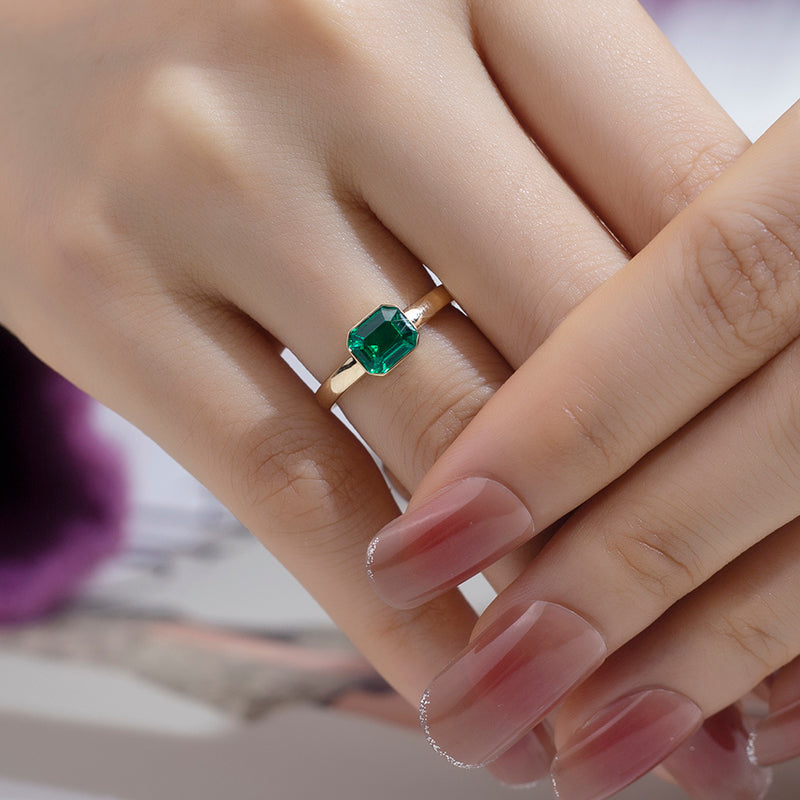 18k Gold 1 Carat Emerald Ring