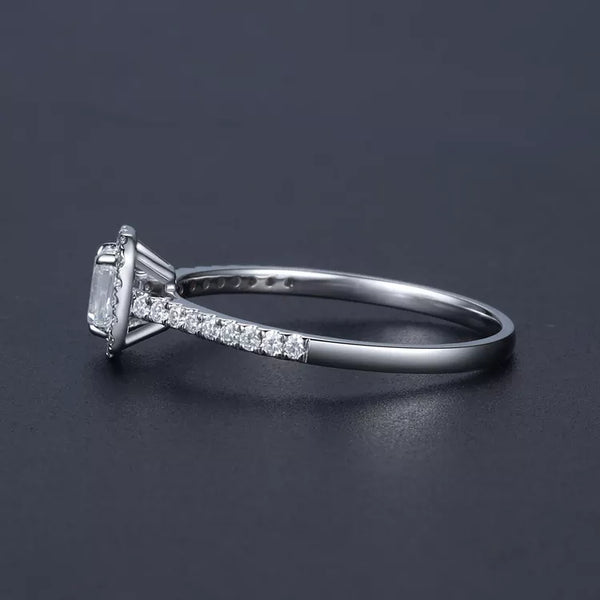 18k Gold Halo Diamond Engagement Ring