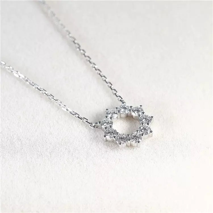 Flower Diamond Necklace 18K White Gold