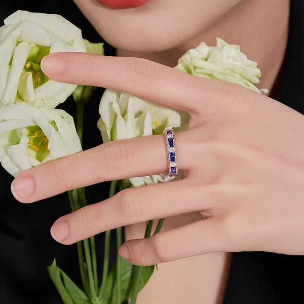 Classic Natural Blue Sapphire Gemstone Diamond 18K Gold Ring