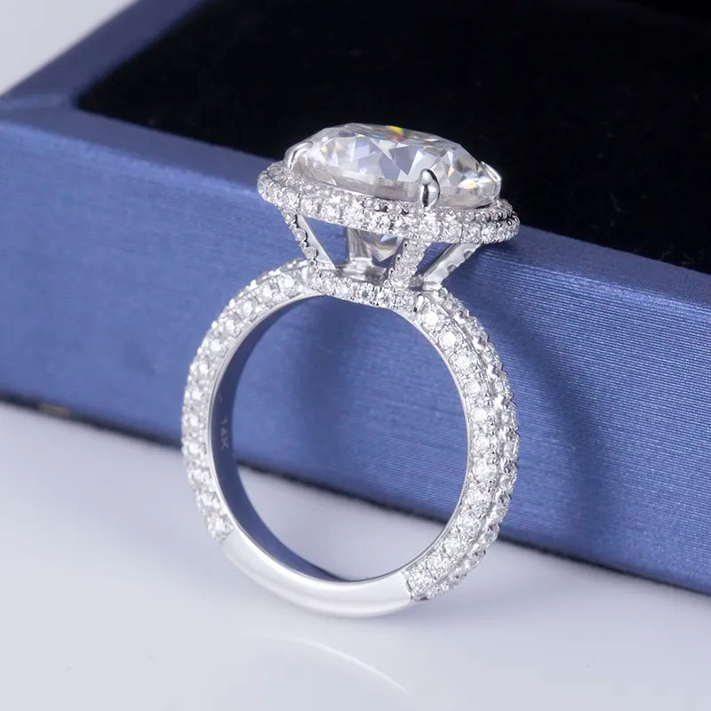 Round Cut Moissanite Dainty Ring