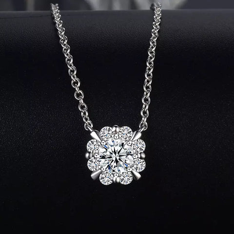 Diamond Pendant Necklace 18K White Gold