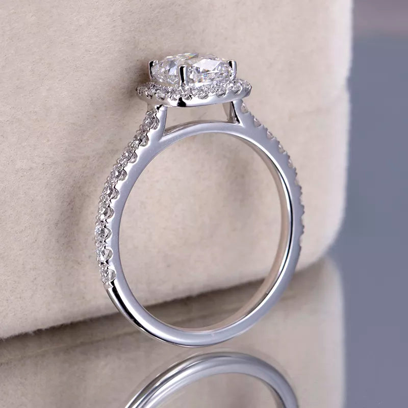 Cushion Cut Diamond Engagement Ring