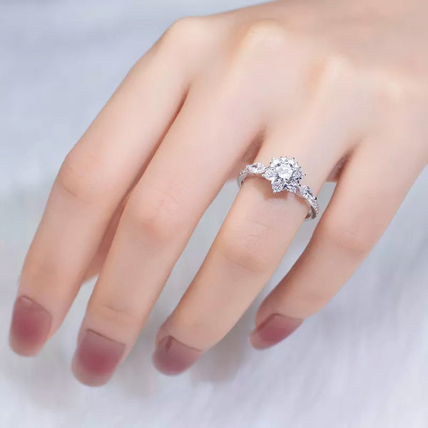 1Ct Round Cut Lab Diamond Engagement Ring