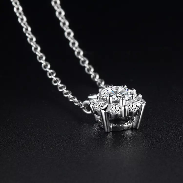 Diamond Pendant Necklace 18K White Gold