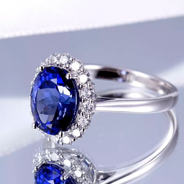 18k Gold Lab-Grown Sapphire Classic Diamond Diana Ring