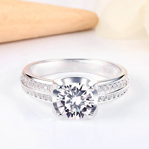 Solid Silver 925 Round Cut Zircon Ring