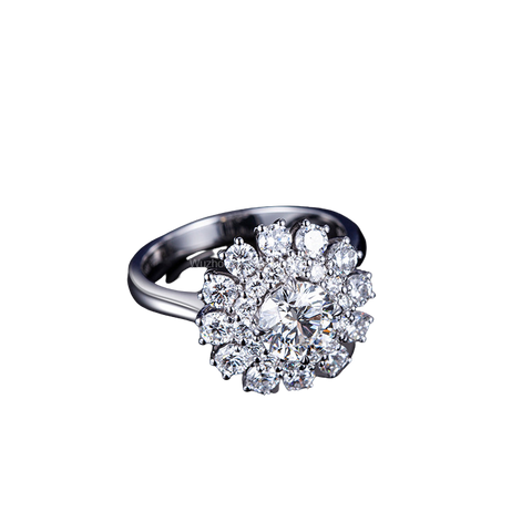 Elegant 18K Gold 1Ct Round Cut Diamond Halo Ring