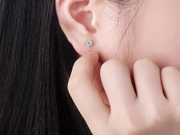 Unique Lab Grown Diamond Studs Earrings