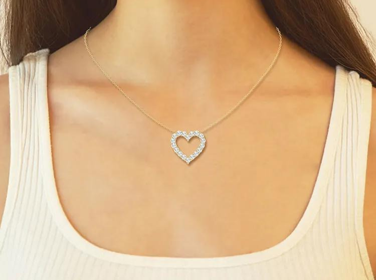 Luxury Heart Diamond Necklace