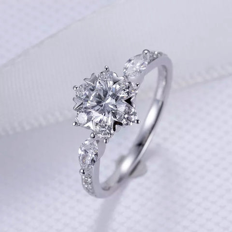 1Ct Round Cut Lab Diamond Engagement Ring